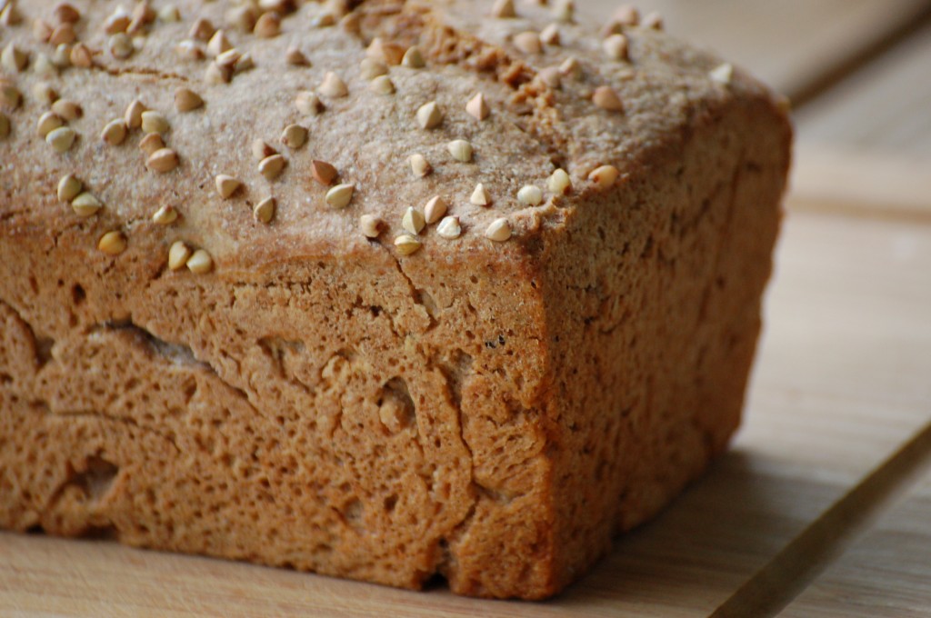 365vegan.net » Dinkel~Buchweizen Vollkornbrot